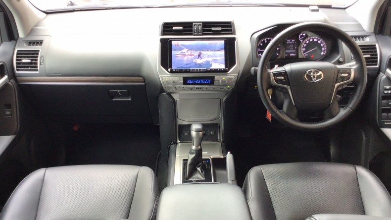 内装インパネ全体