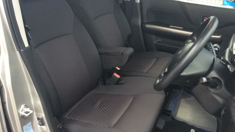 内装前方シート