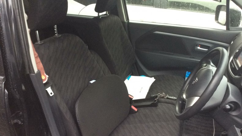 内装前方シート