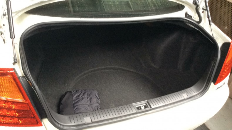 内装トランク