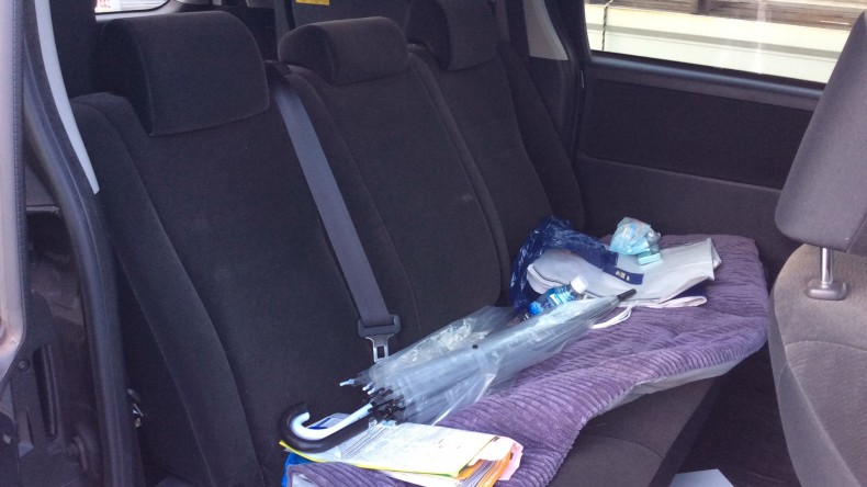 内装後方シート