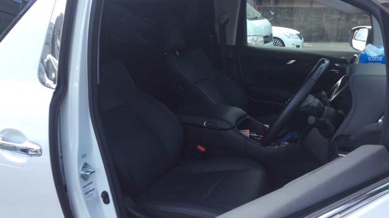 内装前方シート