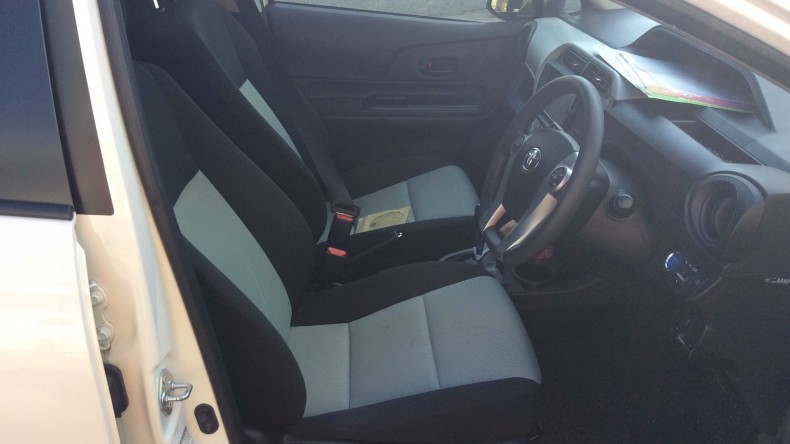 内装前方シート