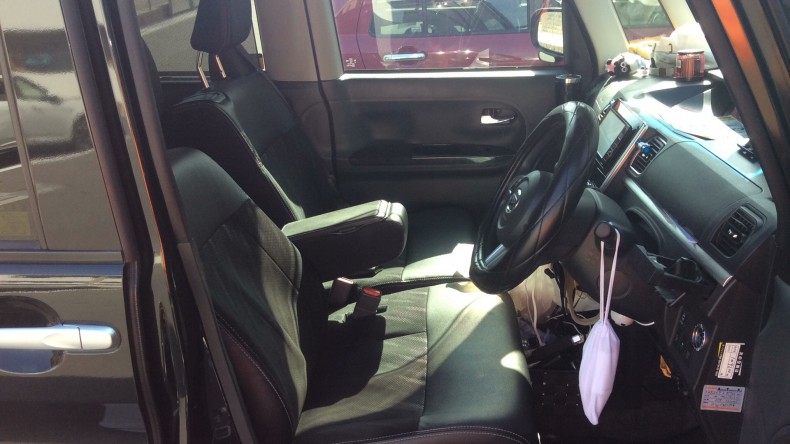 内装前方シート