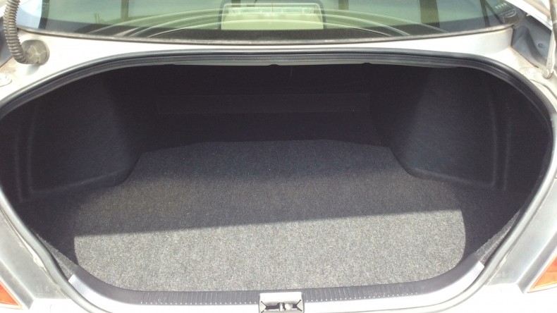 内装トランク