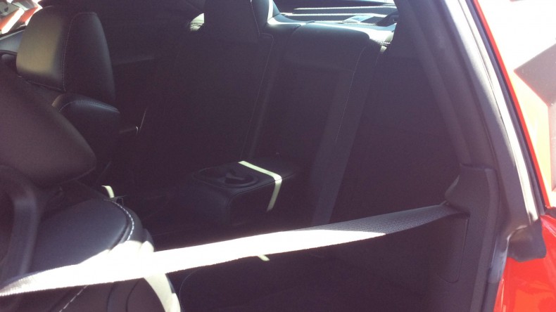 内装後方シート