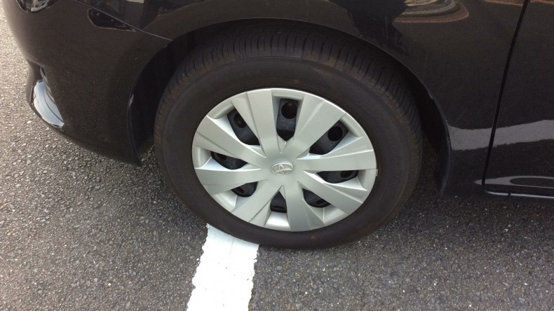 タイヤホイール前