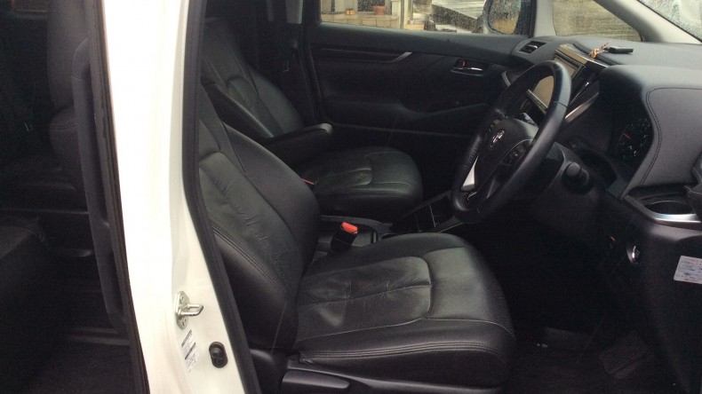 内装前方シート