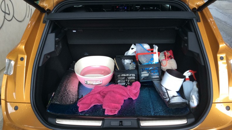 内装トランク
