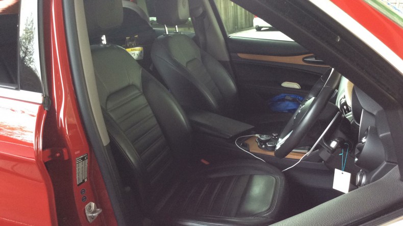 内装前方シート