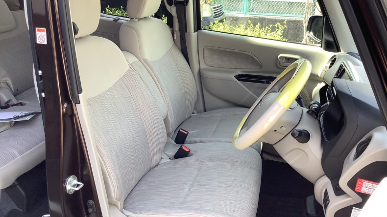 内装前方シート