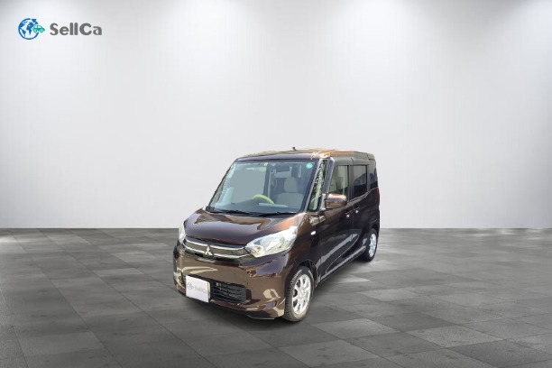 三菱 eKスペースの車種サムネイル画像