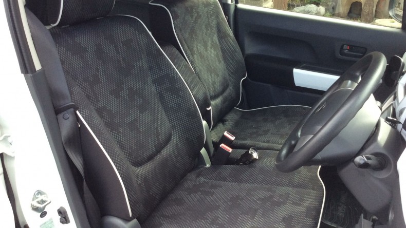 内装前方シート