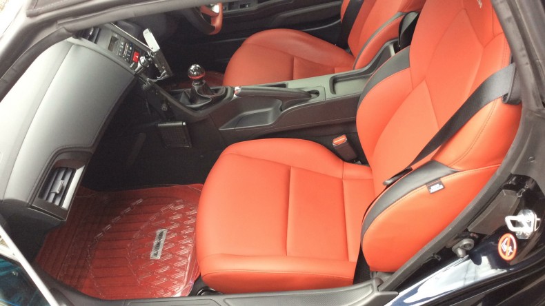 内装後方シート