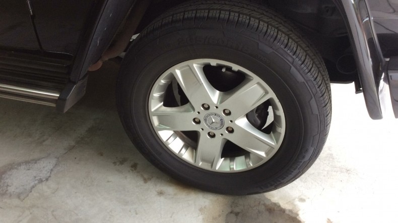 タイヤホイール前