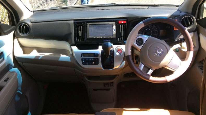 内装インパネ全体