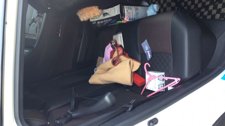 内装後方シート