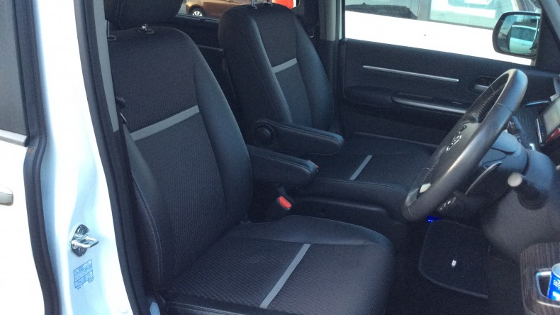 内装前方シート