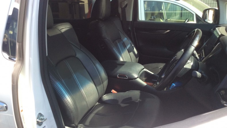 内装前方シート