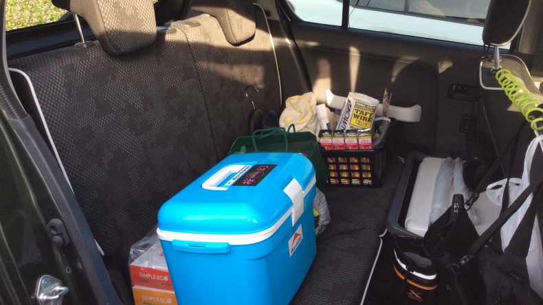 内装後方シート