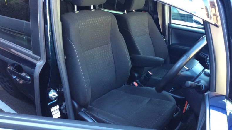 内装前方シート