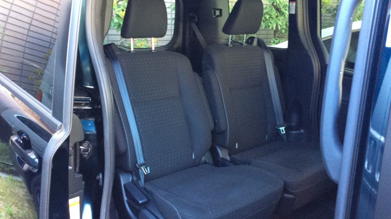 内装後方シート