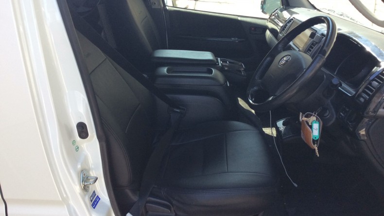 内装前方シート