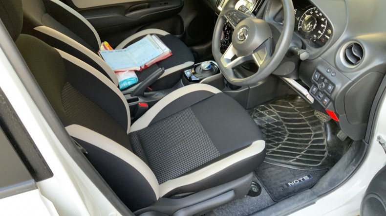 内装前方シート