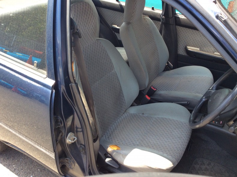 内装前方シート