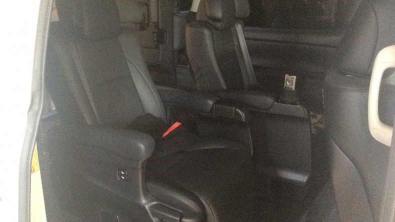 内装後方シート