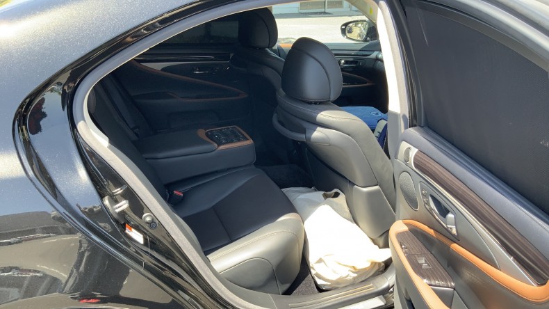 内装後方シート