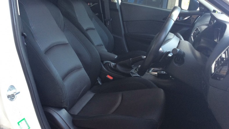 内装前方シート