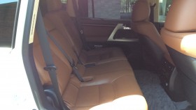 内装後方シート