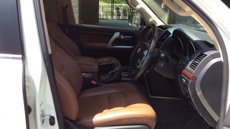 内装前方シート