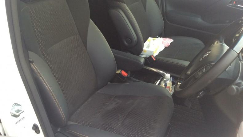 内装前方シート