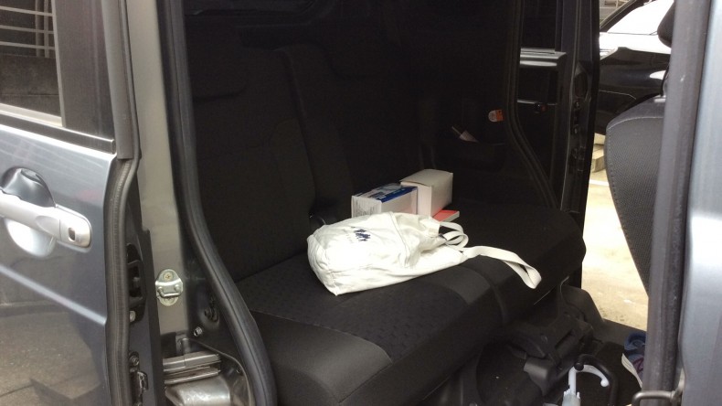 内装後方シート