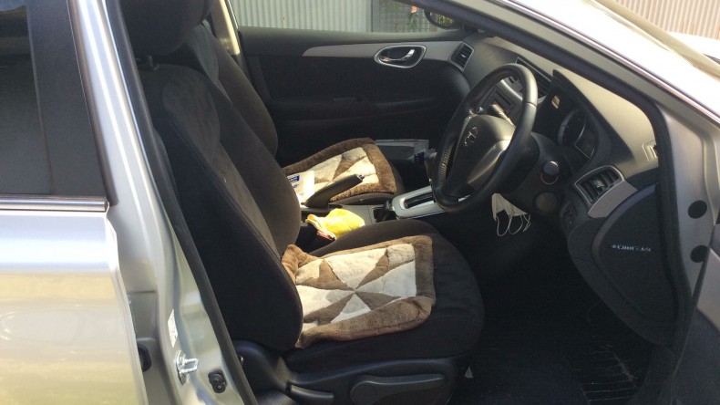 内装前方シート