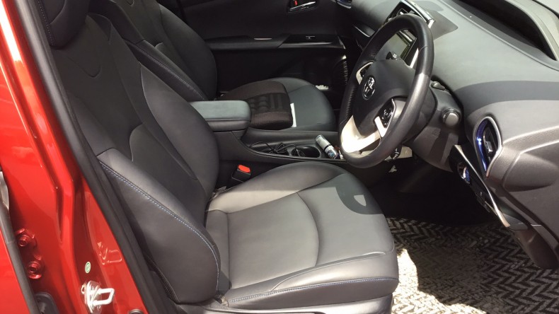 内装前方シート