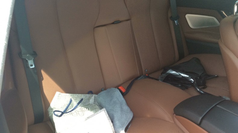 内装後方シート