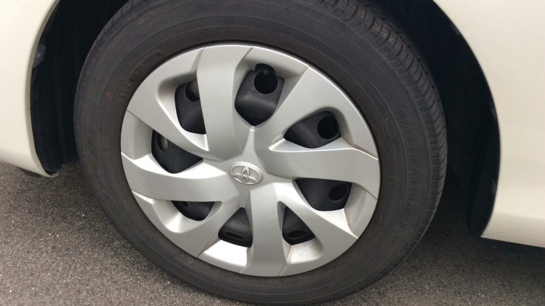 タイヤホイール前