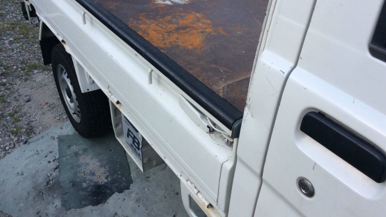 内装後方シート