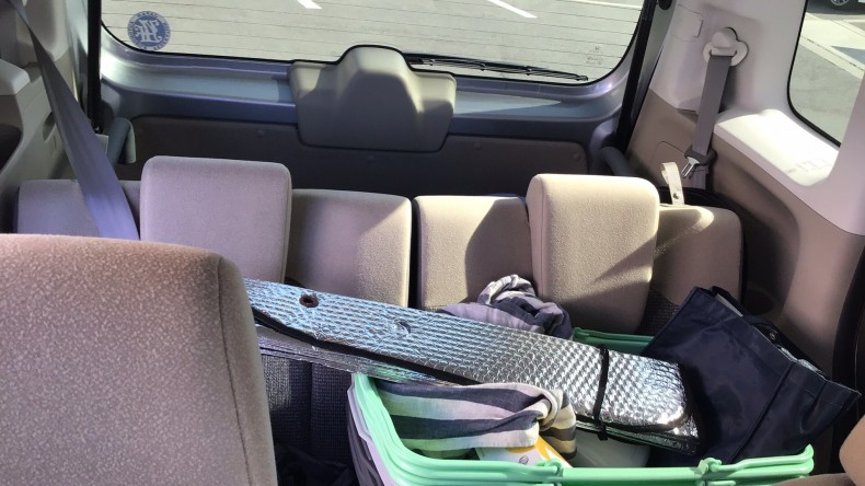 内装後方シート