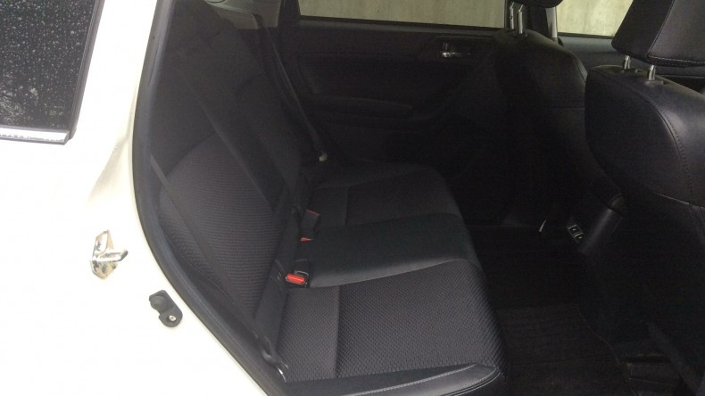 内装後方シート