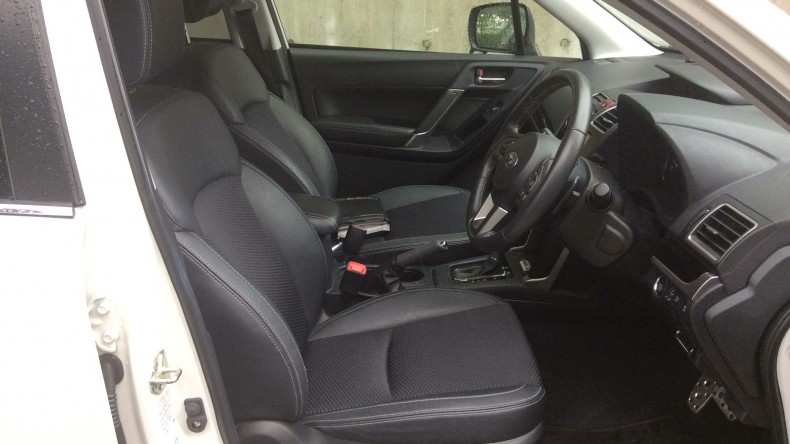 内装前方シート