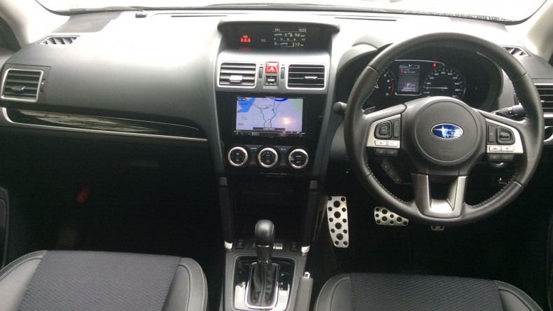 内装インパネ全体