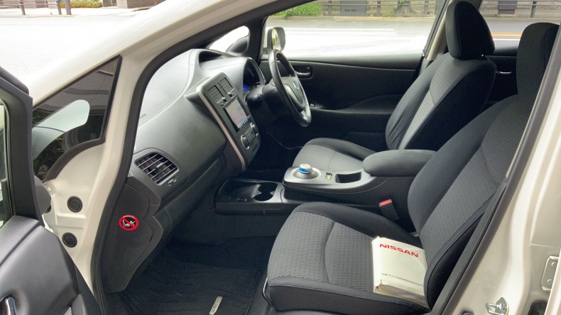 内装前方シート