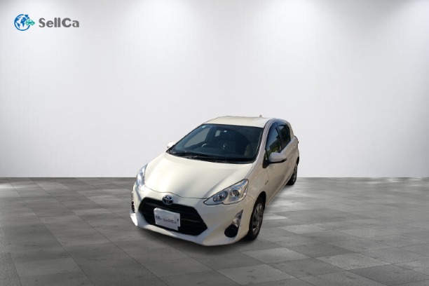 トヨタ/アクア-38499