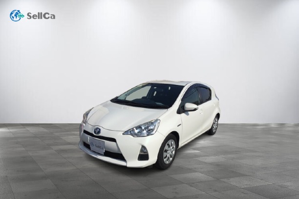 トヨタ/アクア-38561