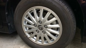 タイヤホイール前