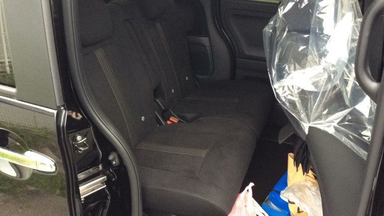 内装後方シート